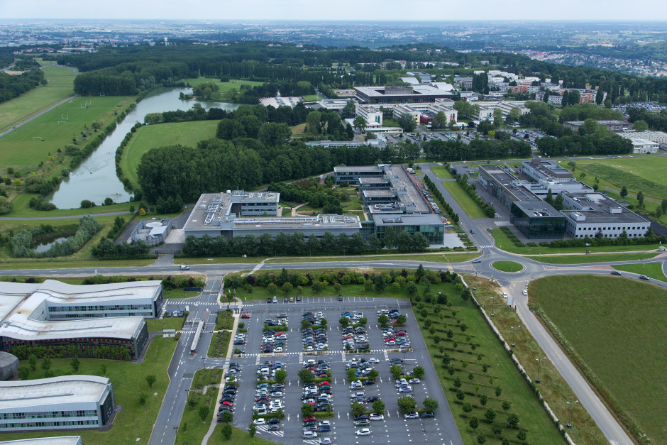 Photo de l’école Polytechnique, membre du campus Paris Saclay, Artur Alves