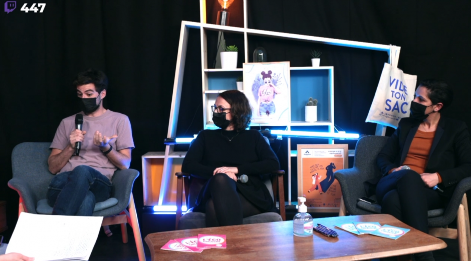 Florian Tirana, Claire Thoury et Sarah El Haïry durant le live chez Madmoizelle