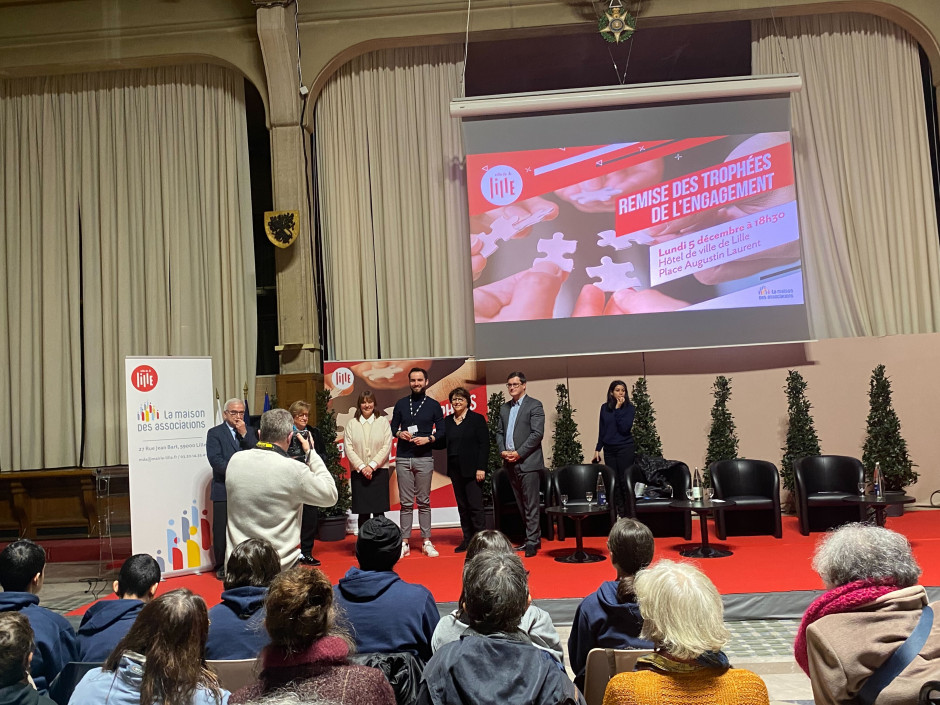 photo de remise de trophée