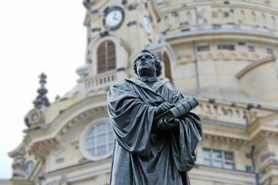 Statue
