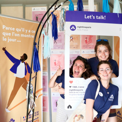 2019 - Nightline Paris reçoit plus de 1 500 appels Au fil des mois, des partenariats se mettent en place avec de plus en plus d’établissements et d’institutions qui permettent à Nightline Paris de gagner en notoriété.