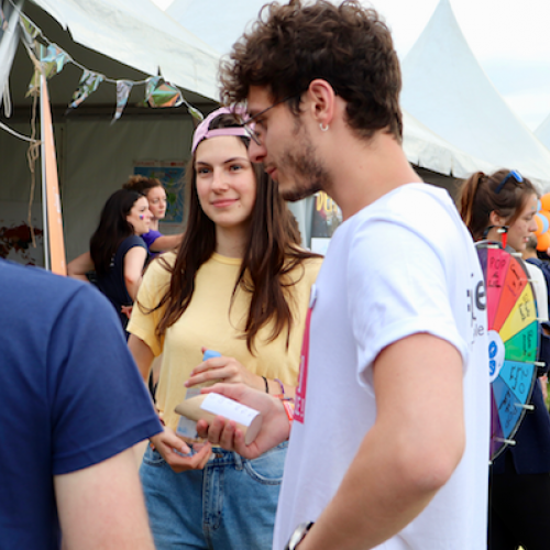 Photo d'un stand aux solidays 2019