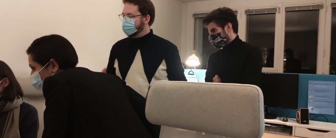 Sarah El Haïry, Patrick et Florian dans la plateforme d'écoute