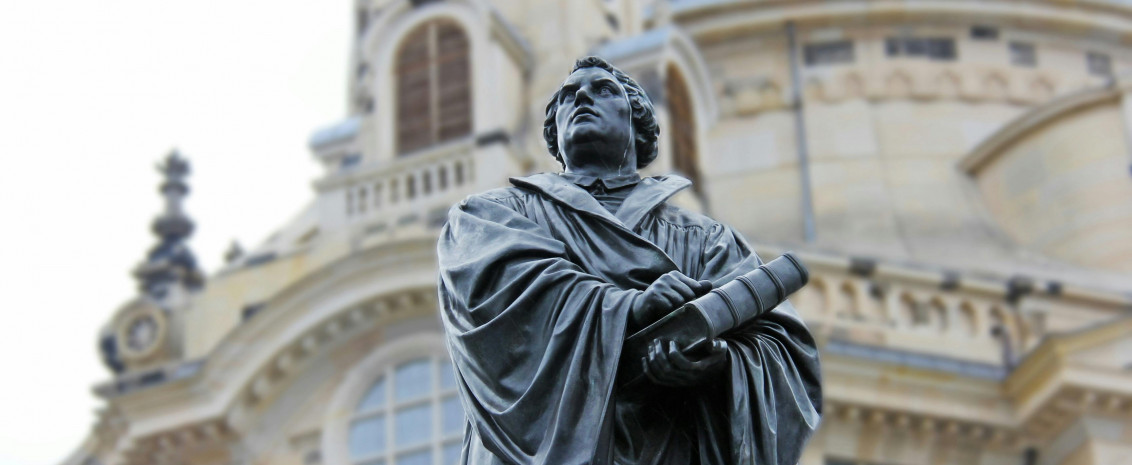 Statue